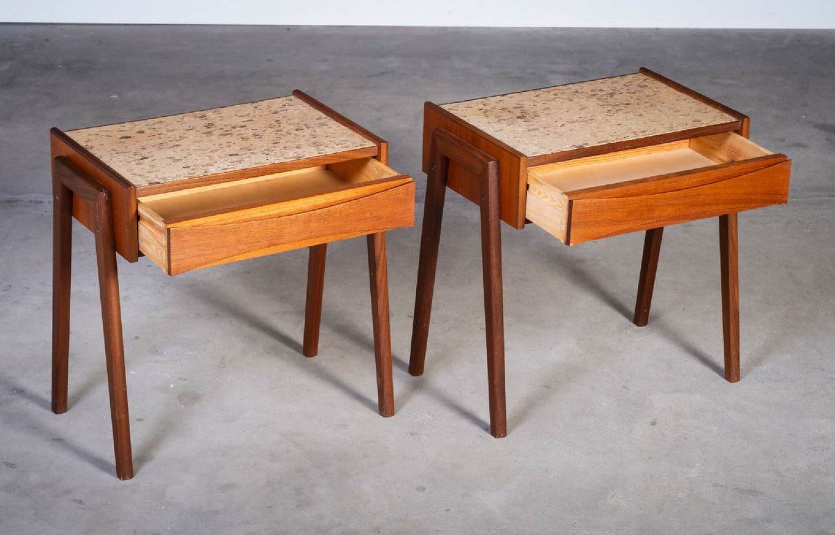 Ølholm Møbelfabrik – Natborde i teak med korktop, 1960’erne (sæt af 2)