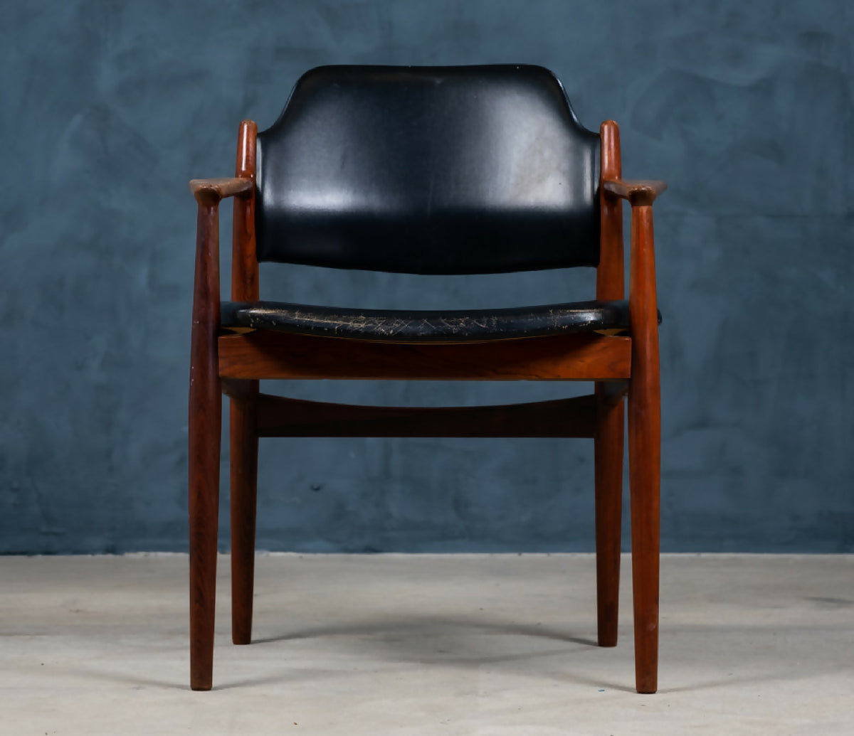 Arne Vodder – Armstol i palisander og teak