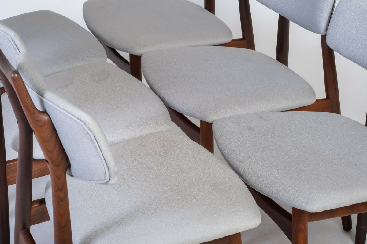 Ib Kofoed Larsen – Spisebordsstole i teak, dansk design