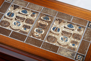 Severin Hansen – Serveringsbord i palisander med Royal Copenhagen fliser, produceret af Haslev Møbelsnedkeri