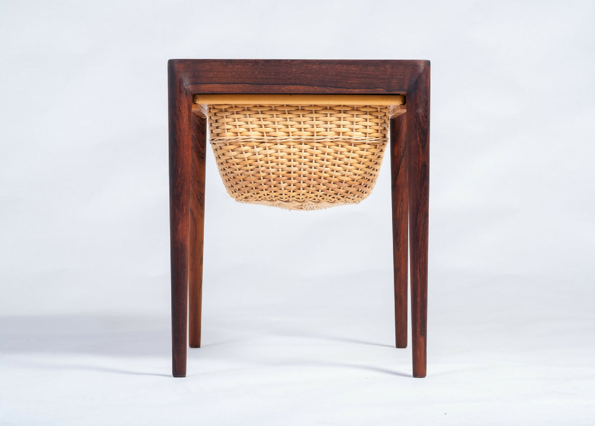 Severin Hansen – Sybord i palisander, produceret af Haslev Møbelsnedkeri