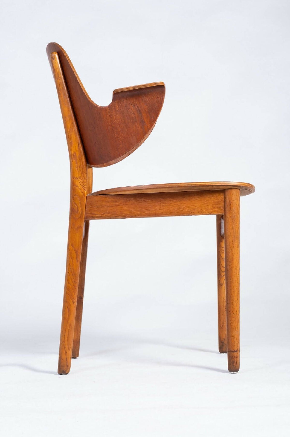 Hans Olsen – Stol i teak og eg, dansk design
