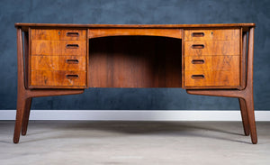 Svend Åge Madsen – Skrivebord i palisander for H.P. Hansen, 1960’erne