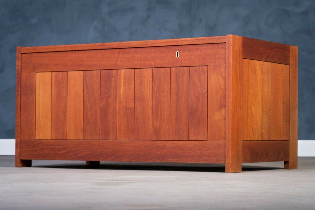 O. Schjøll &amp; B. K. – Kommode i teak for Randers Møbelfabrik