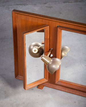 Fritstående spejl i teak med lampe, 1960’erne