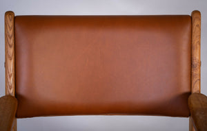 Arne Hovmand-Olsen – Sæt arkitektoniske armstole i eg og læder, dansk design