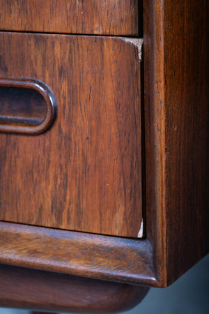 Svend Åge Madsen – Skrivebord i palisander for H.P. Hansen, 1960’erne