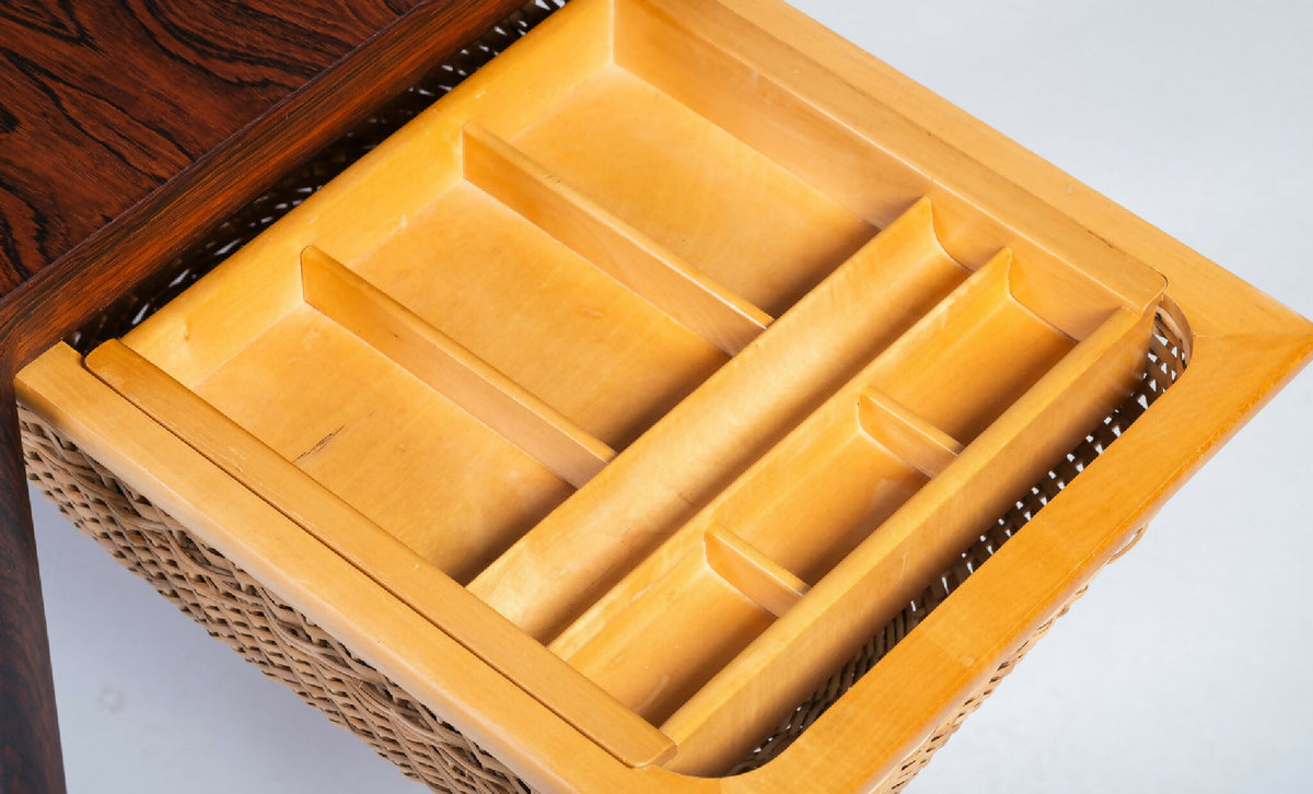 Severin Hansen – Sybord i palisander, produceret af Haslev Møbelsnedkeri