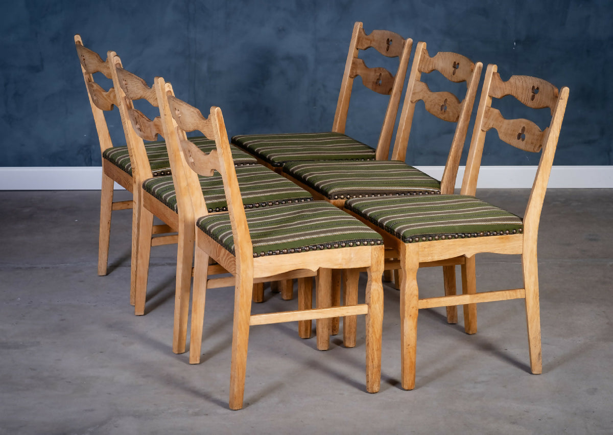 Spisestuestole i eg, dansk design