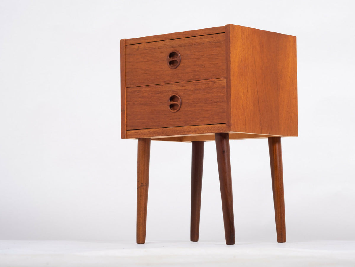 Natbord i teak med 2 skuffer, dansk design