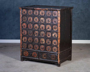 Kinesisk medicinskab i træ, antikt design