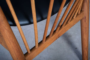 Helge Sibast – Stol i teak og eg, produceret af Sibast Møbelfabrik, dansk design