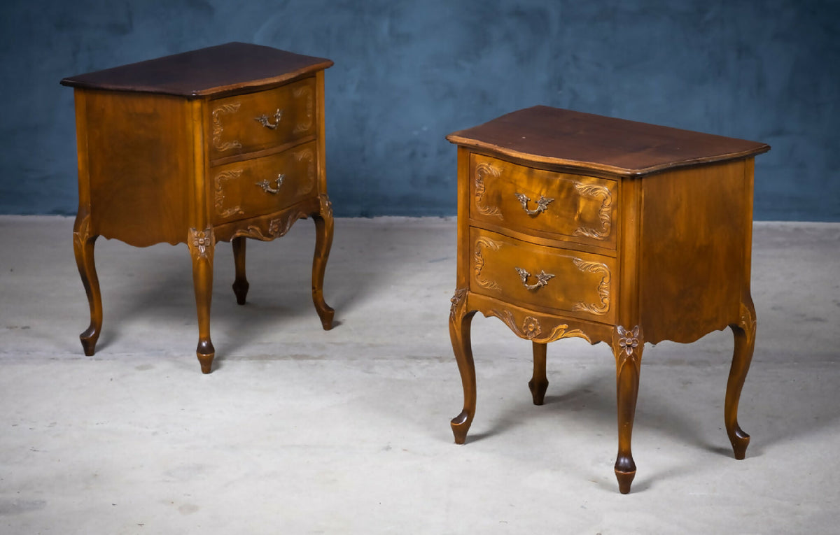 Sengeborde i Louis XV-stil, fransk design