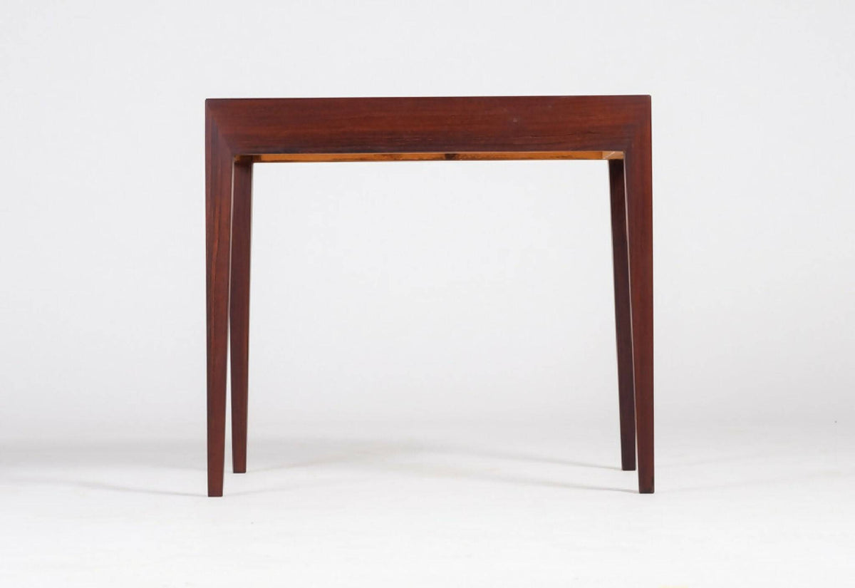 Severin Hansen – Sidebord i palisander, produceret af Haslev Møbelsnedkeri