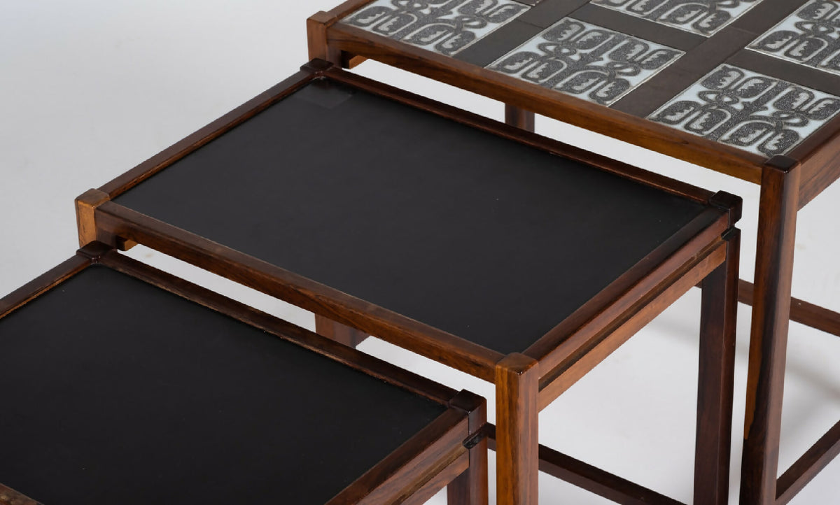 Sæt med tre indskudsborde i palisander, dansk design