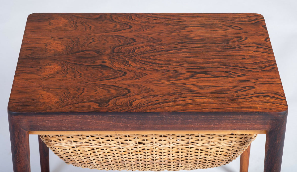 Severin Hansen – Sybord i palisander, produceret af Haslev Møbelsnedkeri