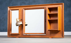 Fritstående spejl i teak med lampe, 1960’erne