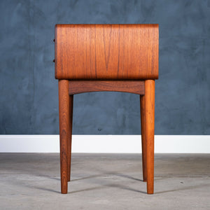 Johannes Andersen – Natbord i teak, produceret af CFC Silkeborg, dansk design