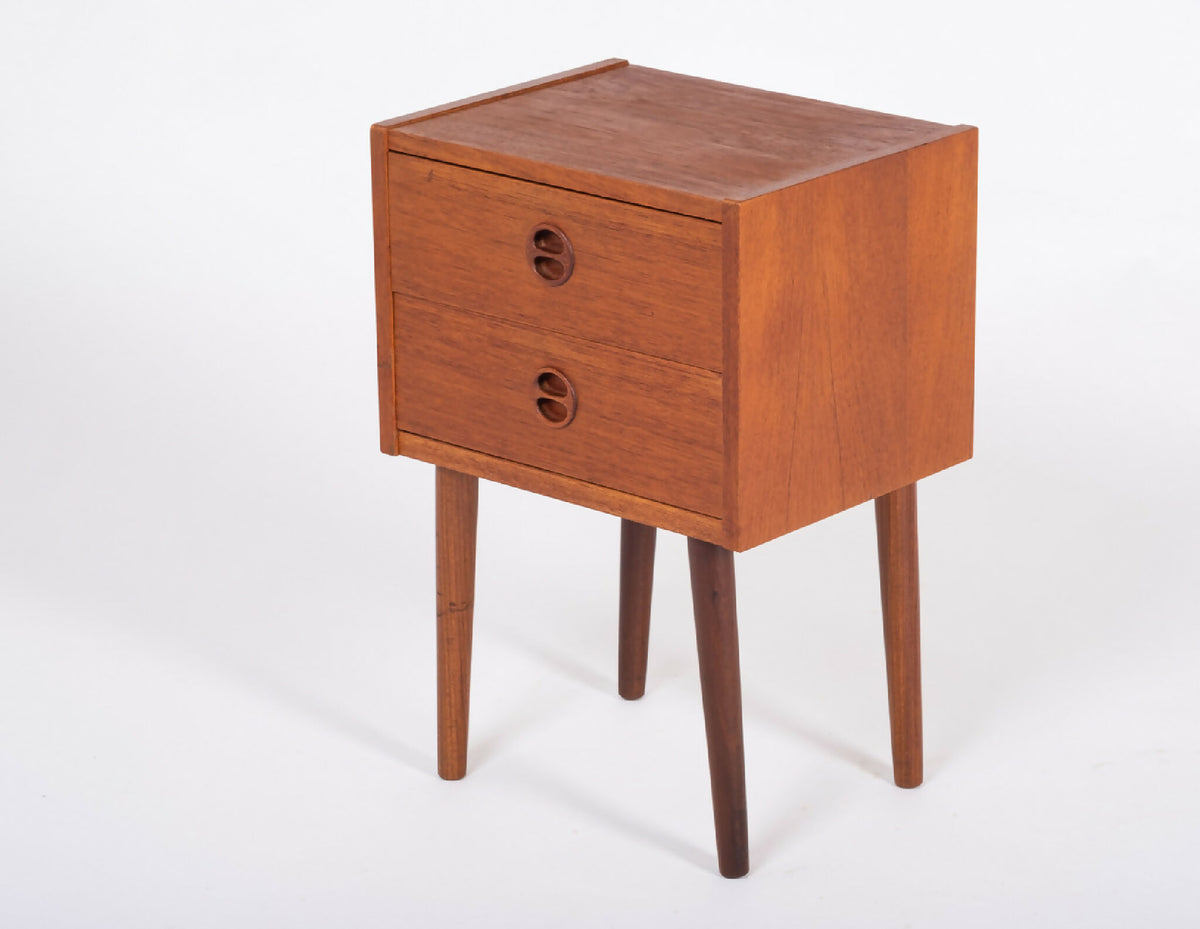 Natbord i teak med 2 skuffer, dansk design