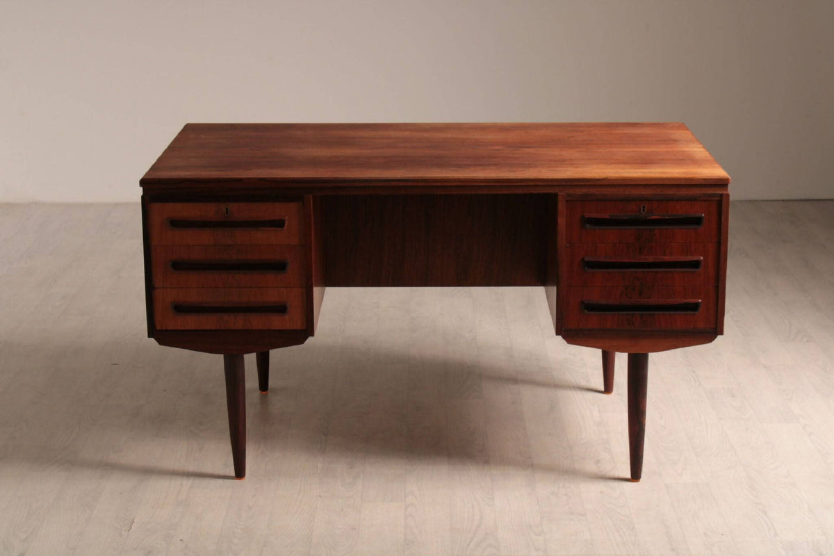 Dansk Skrivebord i Palisander