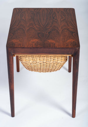 Severin Hansen – Sybord i palisander, produceret af Haslev Møbelsnedkeri