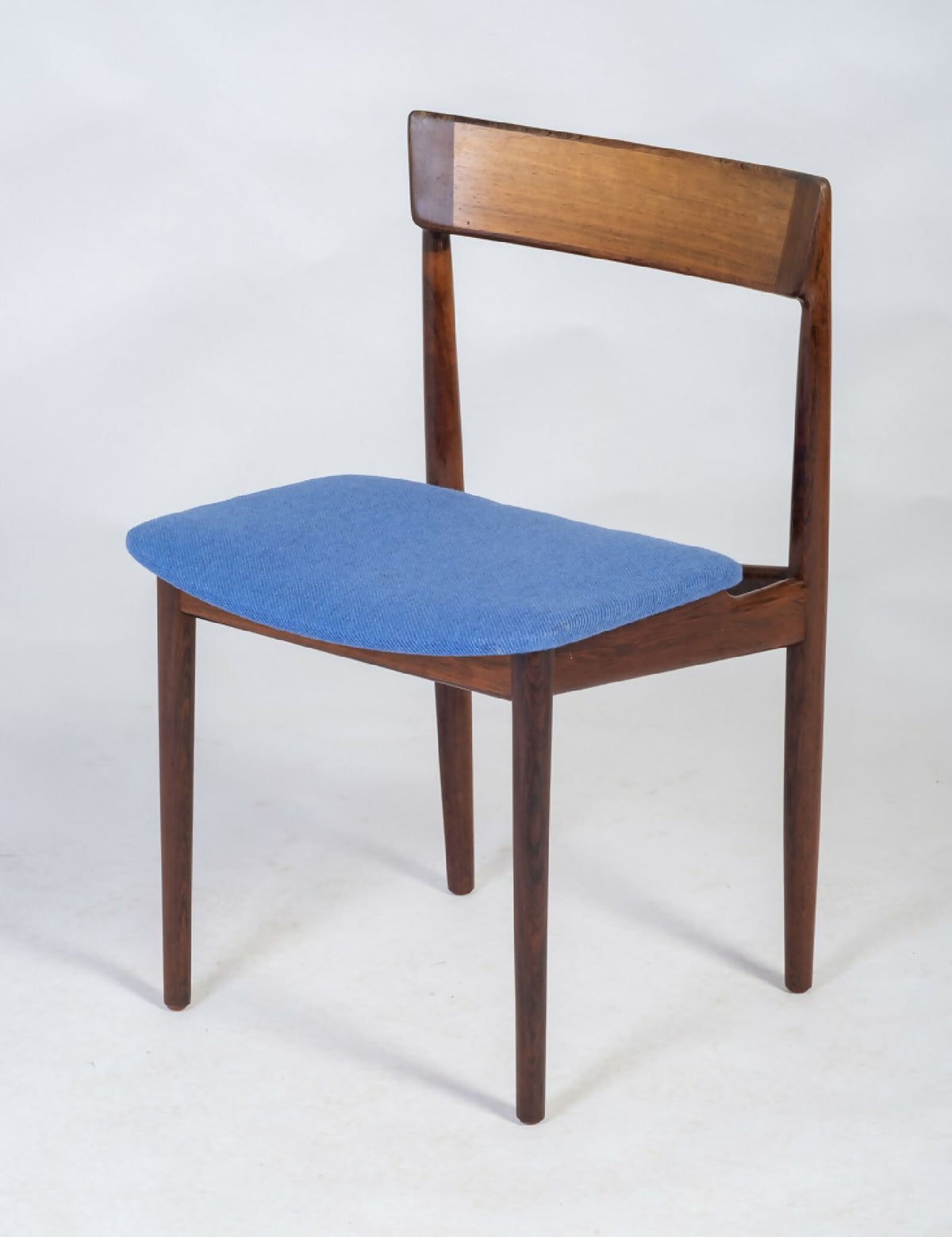 Henry Rosengren Hansen – Model 39 spisebordsstole i palisander, produceret af Brande Møbelindustri