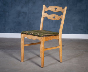 Spisestuestole i eg, dansk design