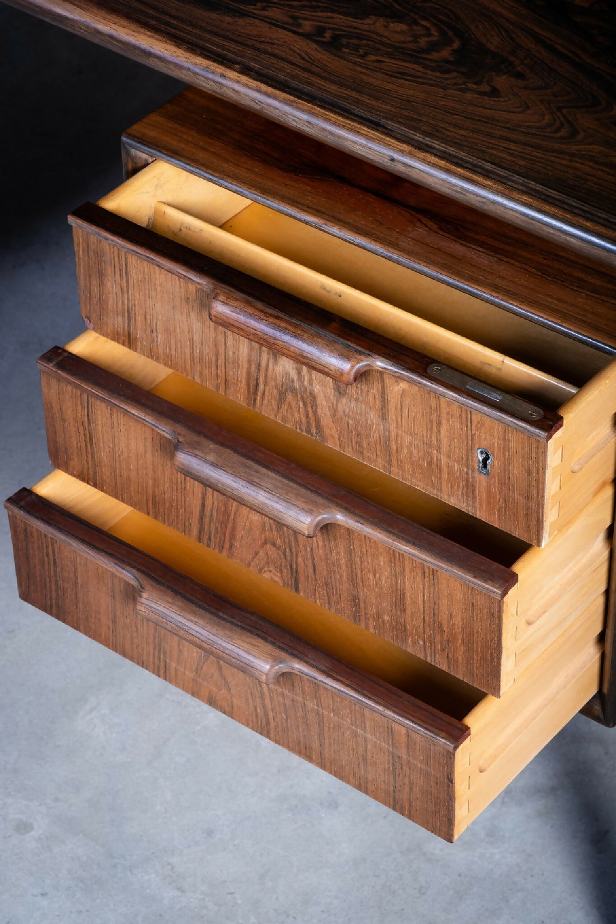 Gunni Omann – Skrivebord i palisander for Omann Jun Møbelfabrik, 1960’erne