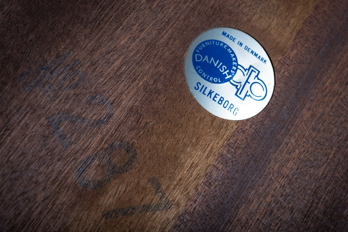 Hans J. Wegner – Model CH44 lænestol i bøg og flet, produceret af Carl Hansen &amp; Søn, dansk design