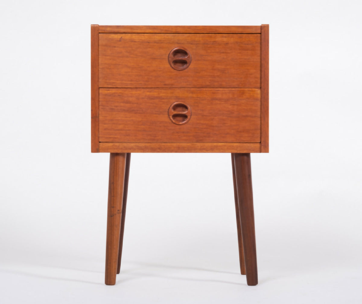 Natbord i teak med 2 skuffer, dansk design