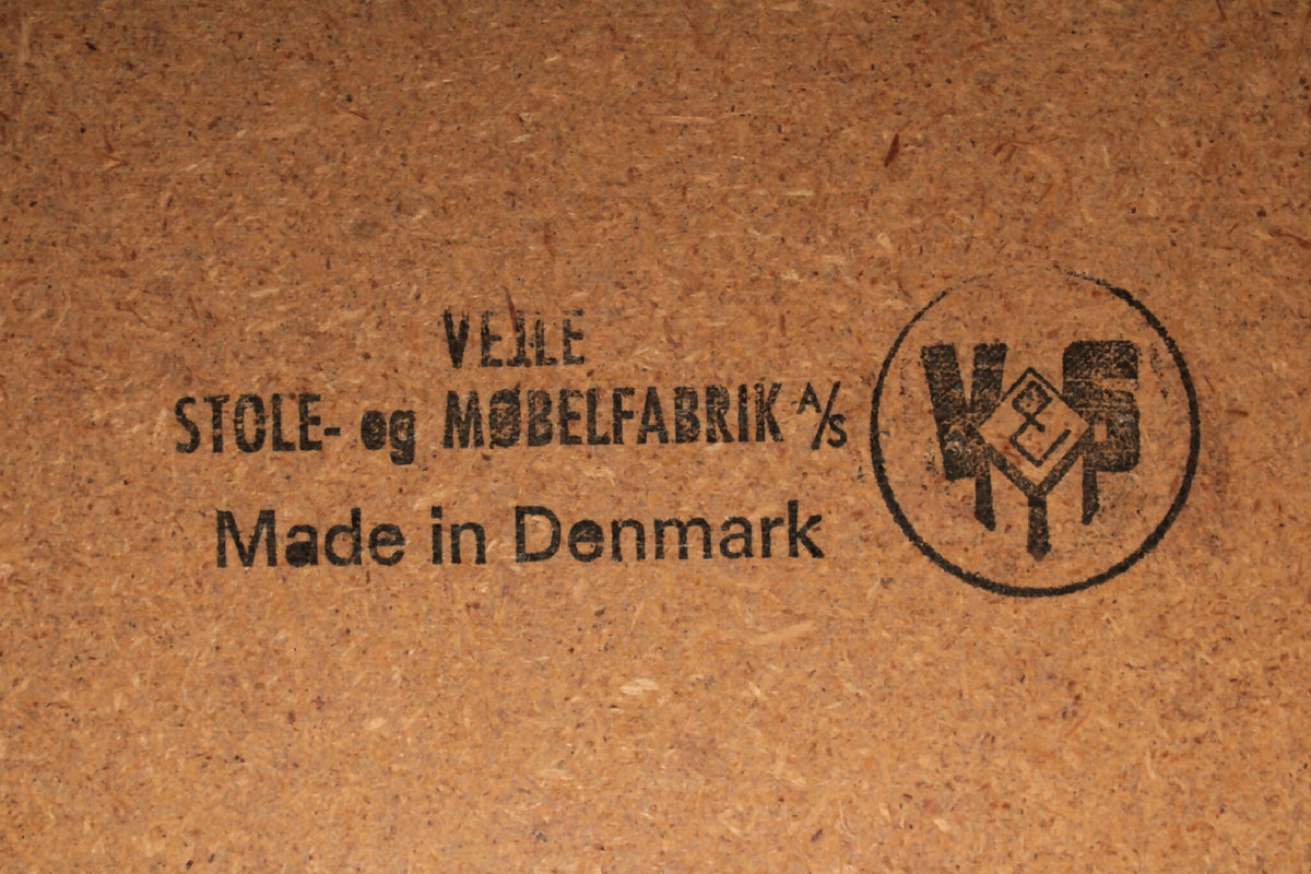 Henning Kjærnulf – Spisebord