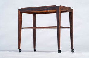 Severin Hansen – Serveringsbord i palisander med Royal Copenhagen fliser, produceret af Haslev Møbelsnedkeri