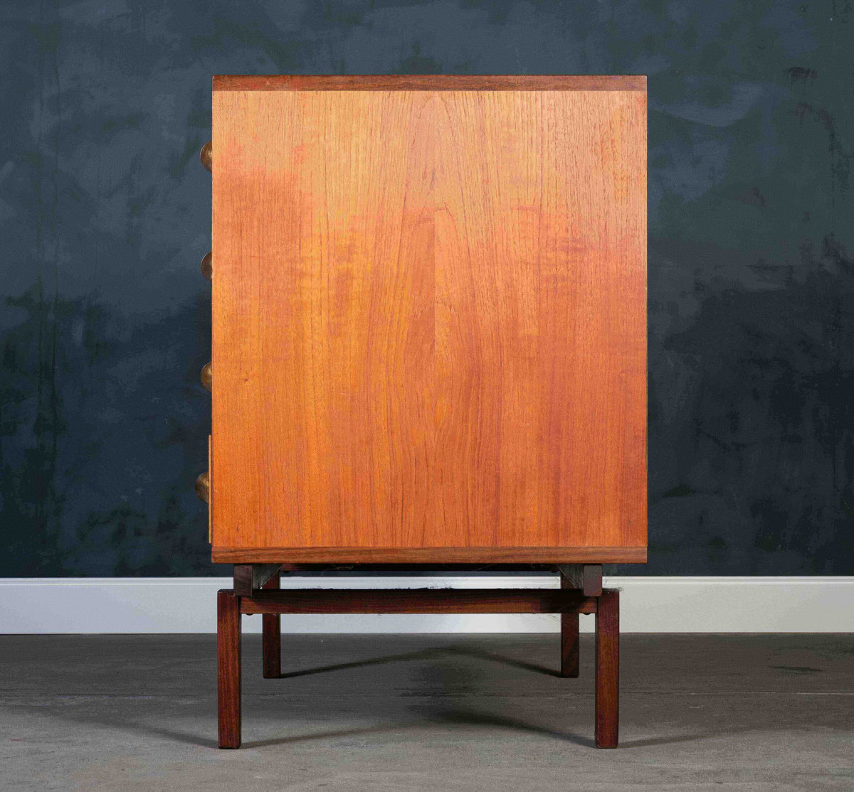 Peter Løvig teak skænk med messing