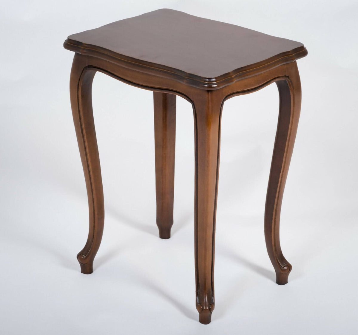 Sæt med 3 indskudsborde i valnød, Louis XV stil