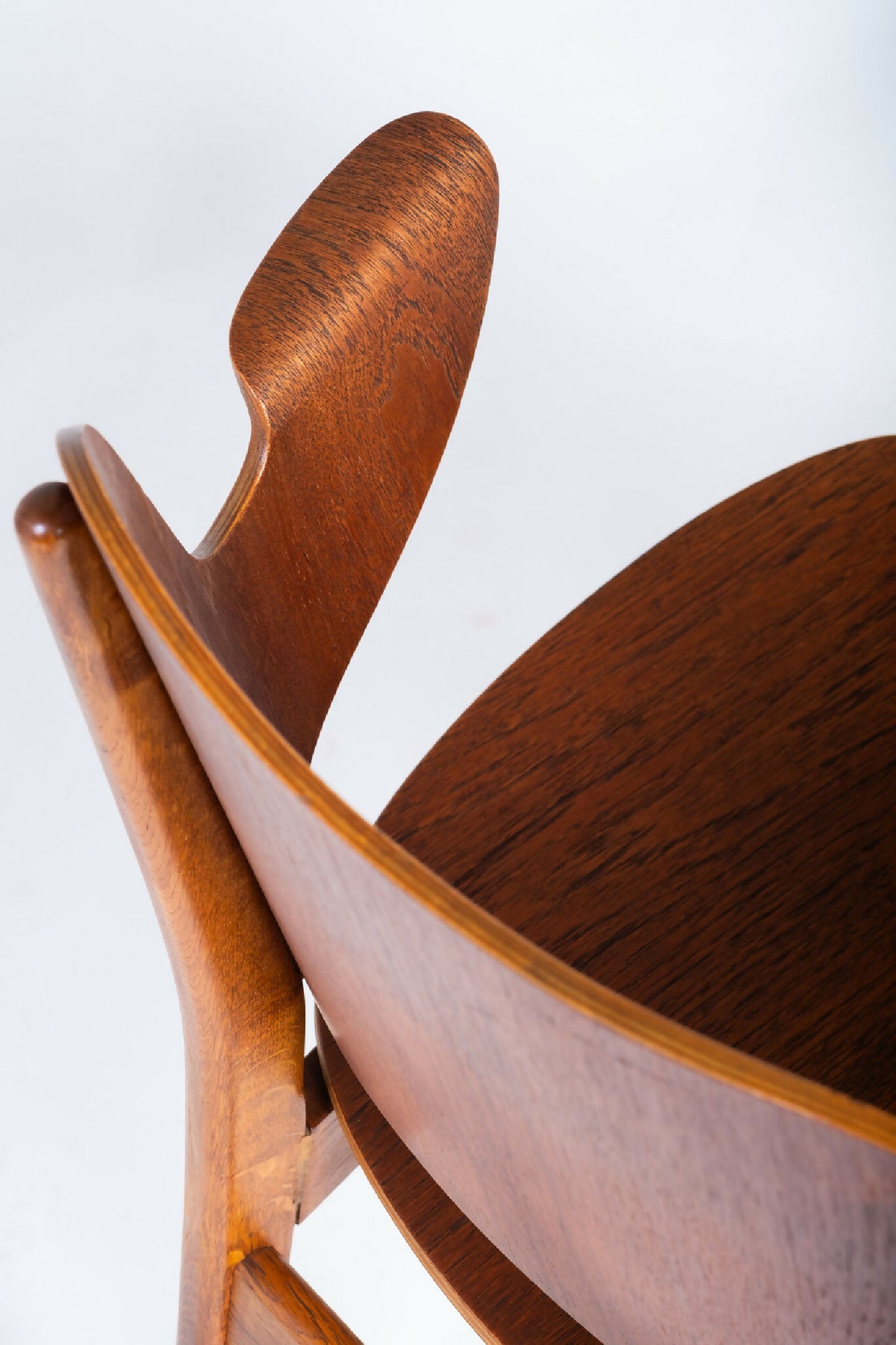 Hans Olsen – Stol i teak og eg, dansk design