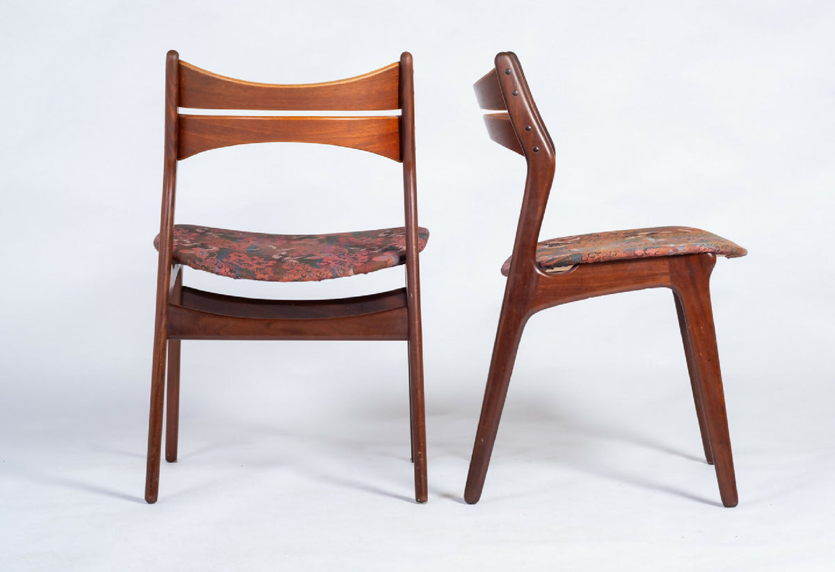 Erik Buch – Model 310 spisebordsstole i teak, produceret af Christiansen Møbelfabrik