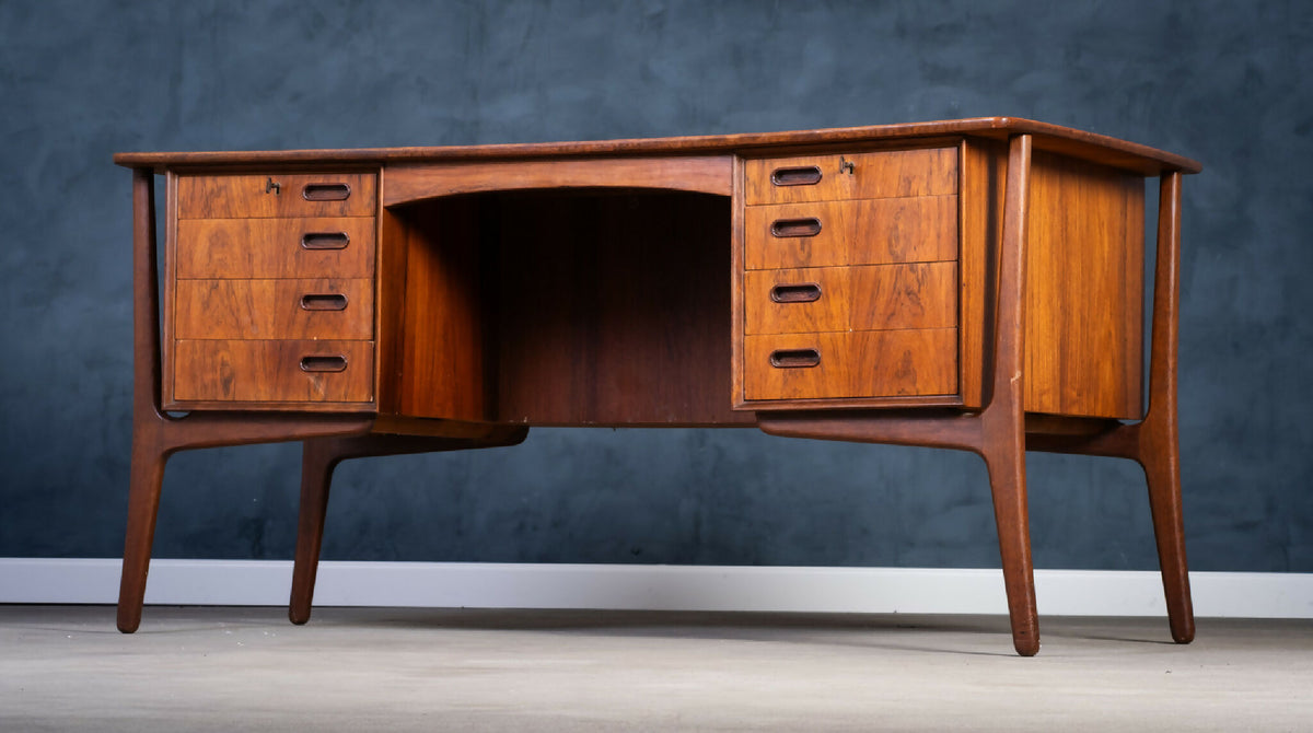 Svend Åge Madsen – Skrivebord i palisander for H.P. Hansen, 1960’erne