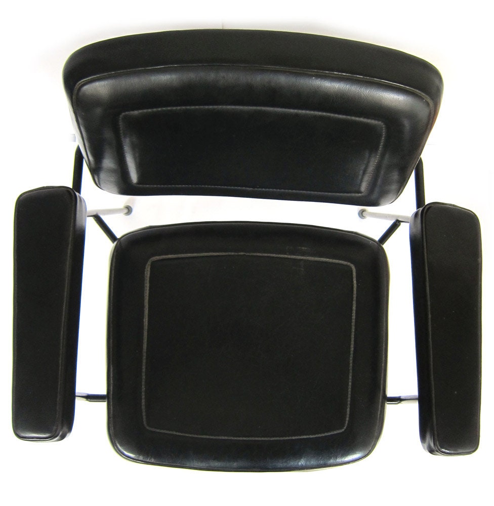 Pierre Paulin – CM197 Moulin armstol, produceret af Thonet