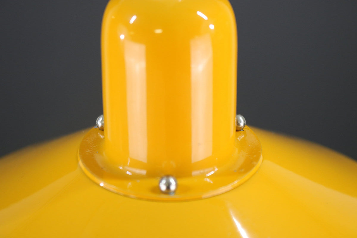 Jørgen Gammelgaard – Gul-orange pendellampe, model Tip Top fra 1970