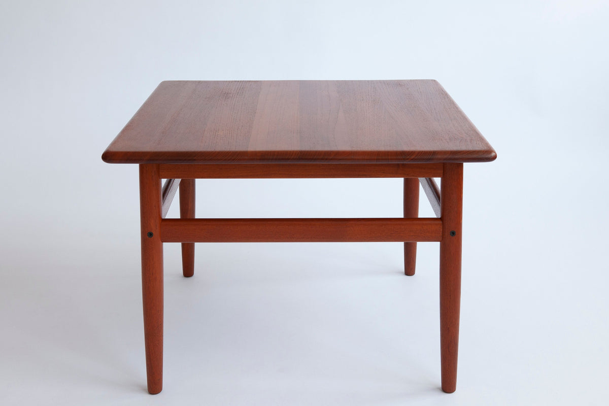Grete Jalk – Teak Kaffebord fra 1960'erne