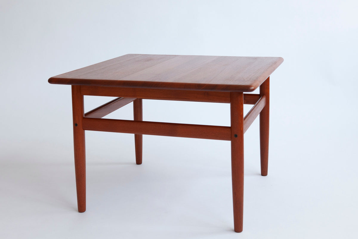Grete Jalk – Teak Kaffebord fra 1960'erne
