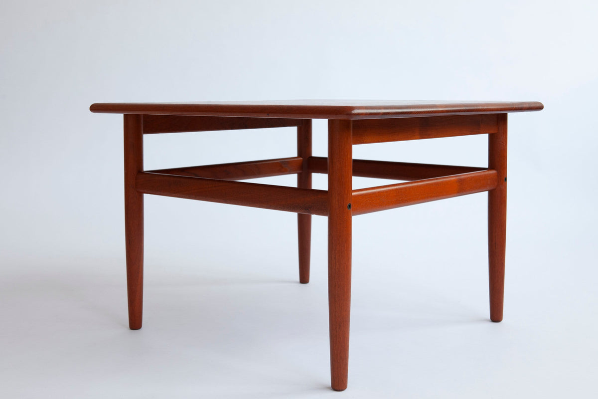 Grete Jalk – Teak Kaffebord fra 1960'erne