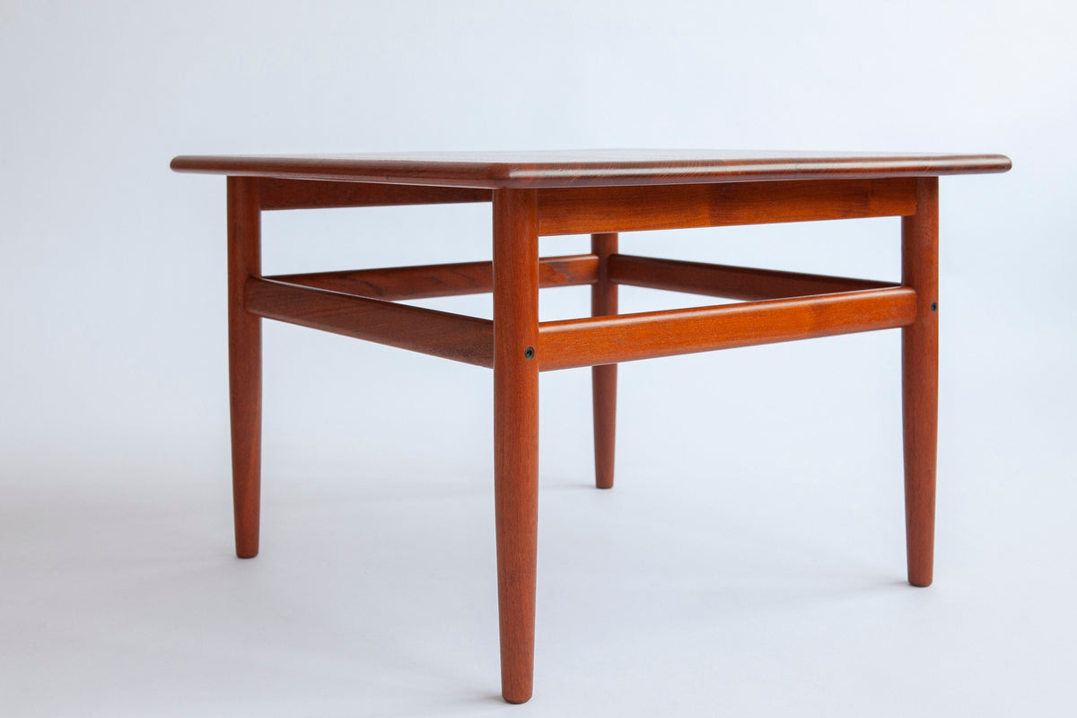 Grete Jalk – Teak Kaffebord fra 1960'erne