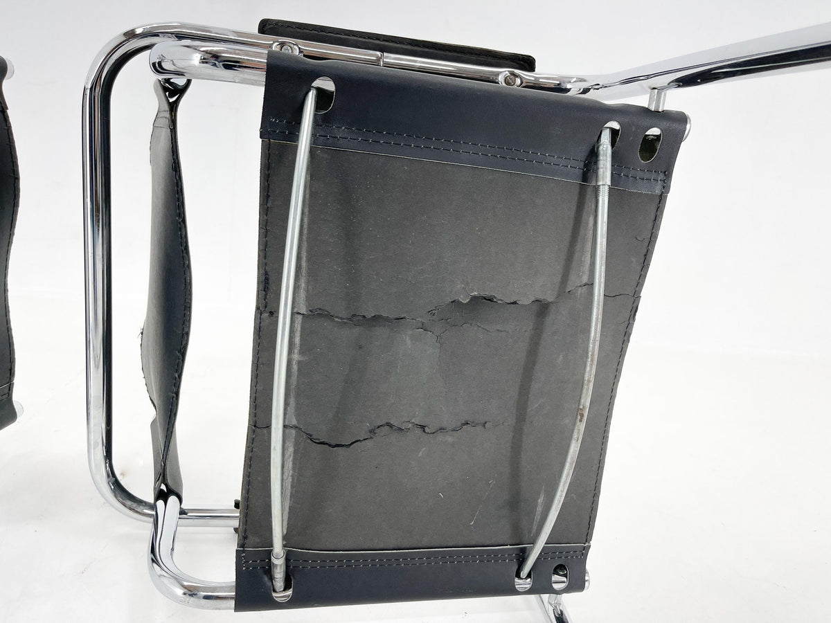 Mart Stam – 2 cantilever-stole i læder og krom, 1970'erne