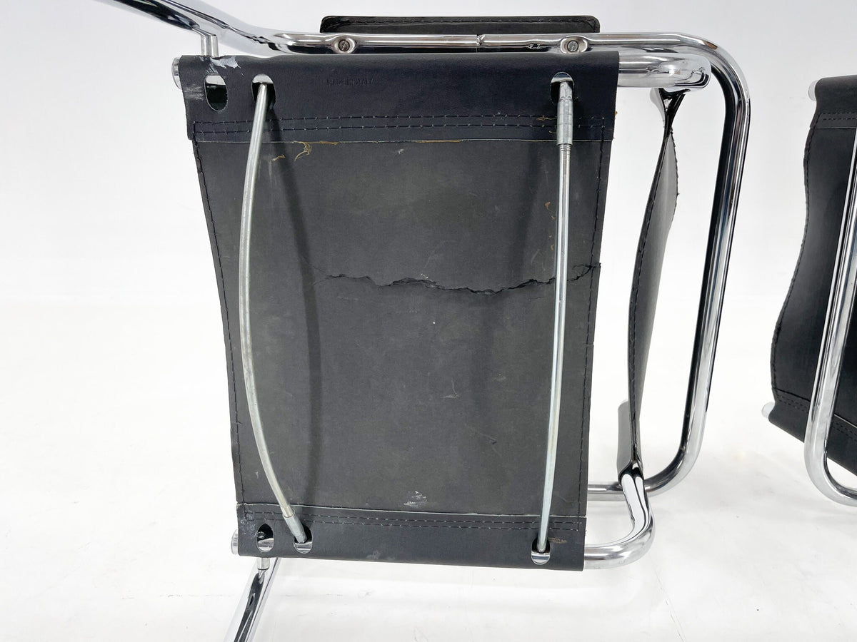 Mart Stam – 2 cantilever-stole i læder og krom, 1970'erne