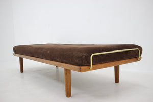 Hans J. Wegner – 1950'ernes Daybed Model GE19 af GETAMA