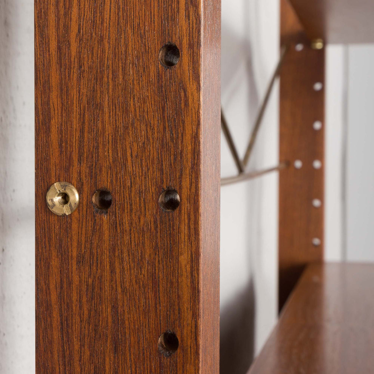 Poul Cadovius – Royal vægsystem i valnød, Designet i 1960&#39;erne