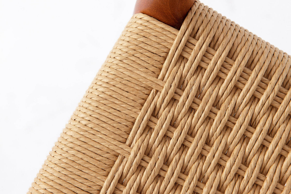 Niels O. Møller – Model 56 armstol i teak, dansk design