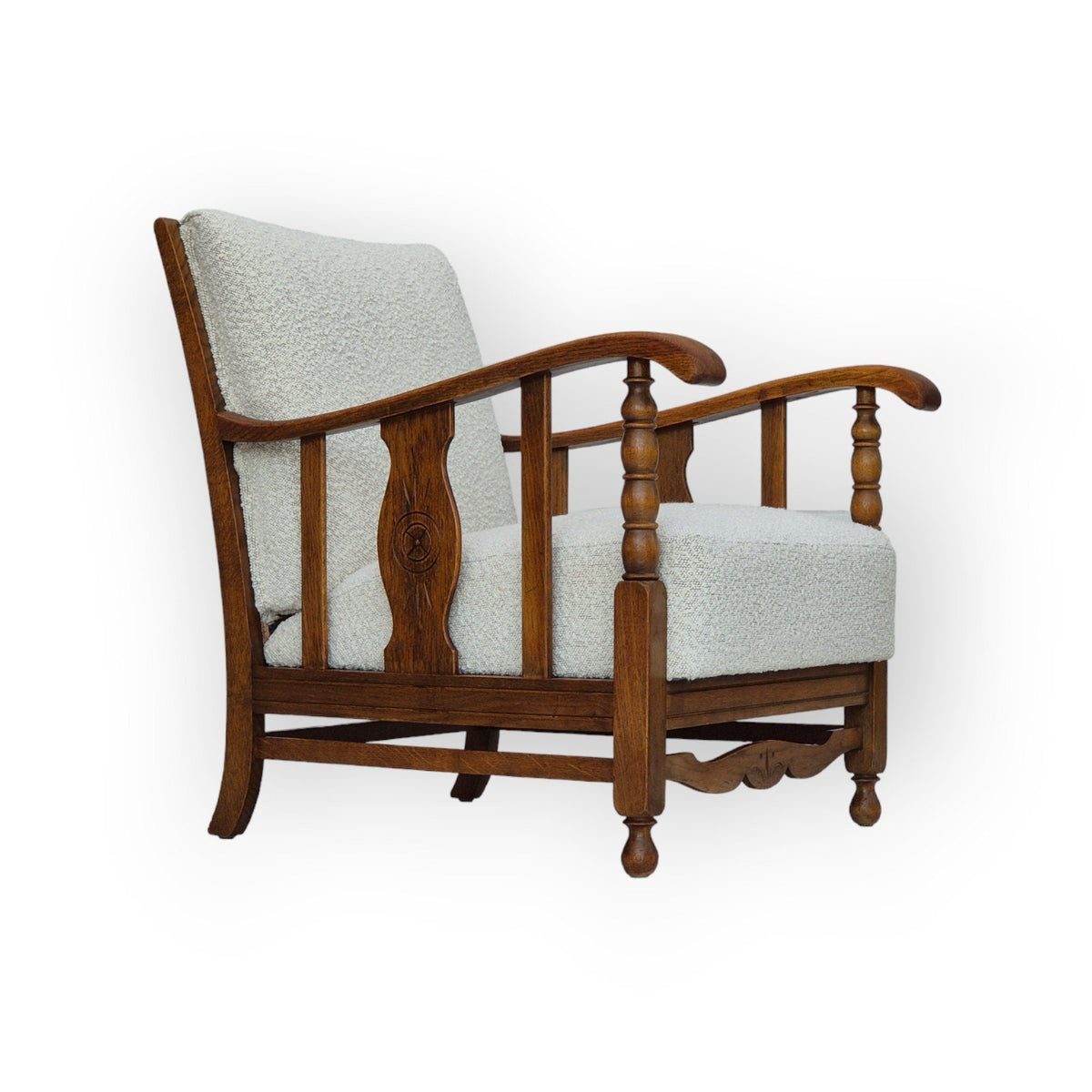 Lænestol i eg og møbelstof, skandinavisk design fra cirka 1950’erne