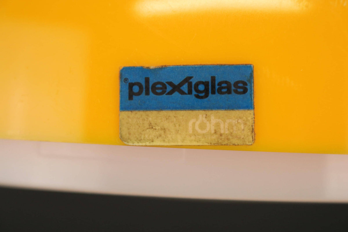 Bent Karlby – Dansk plexiglas-pendel for A. Schrøder Kemi